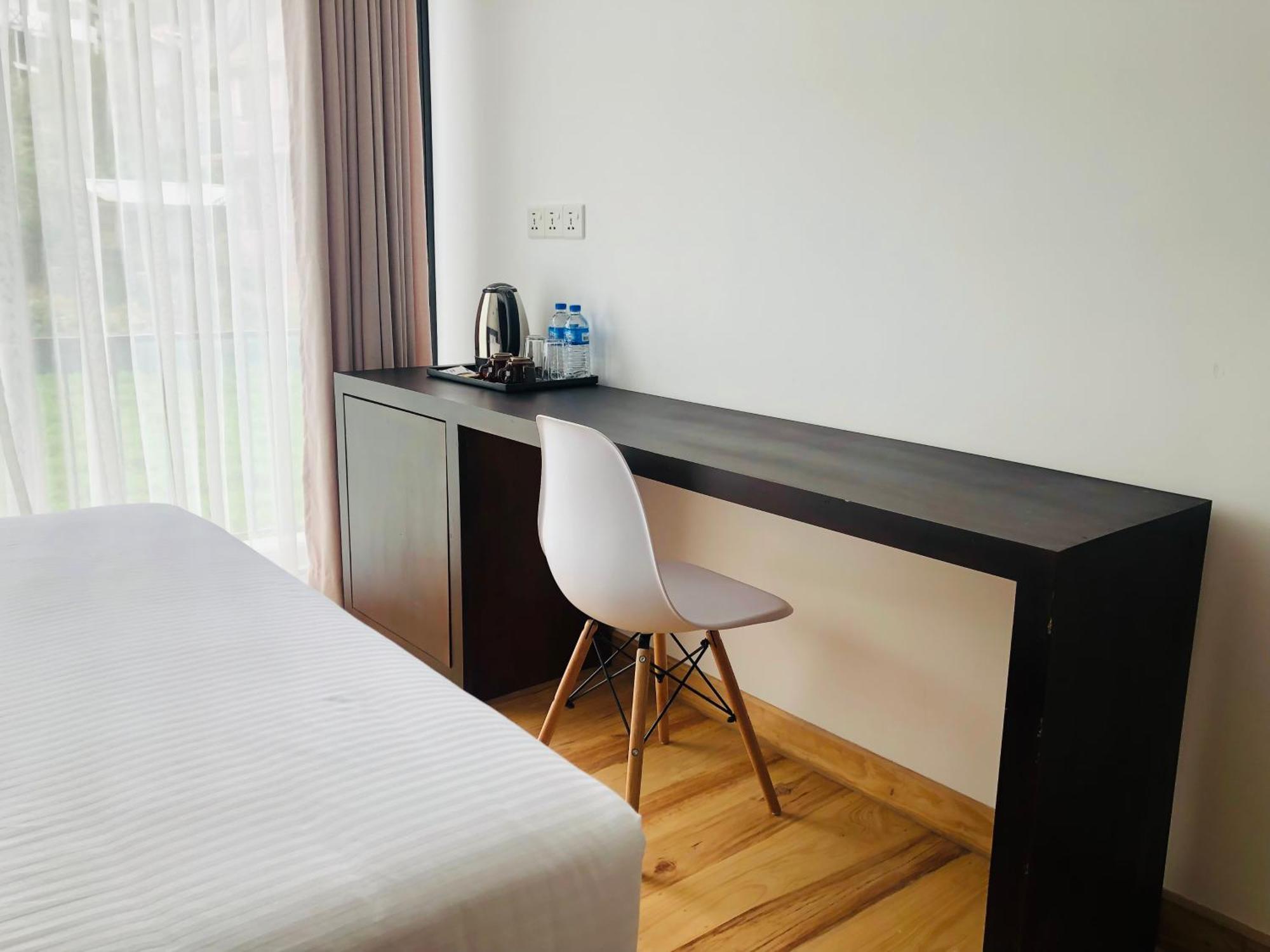 R21 Nuwara Eliya Hotel Bagian luar foto