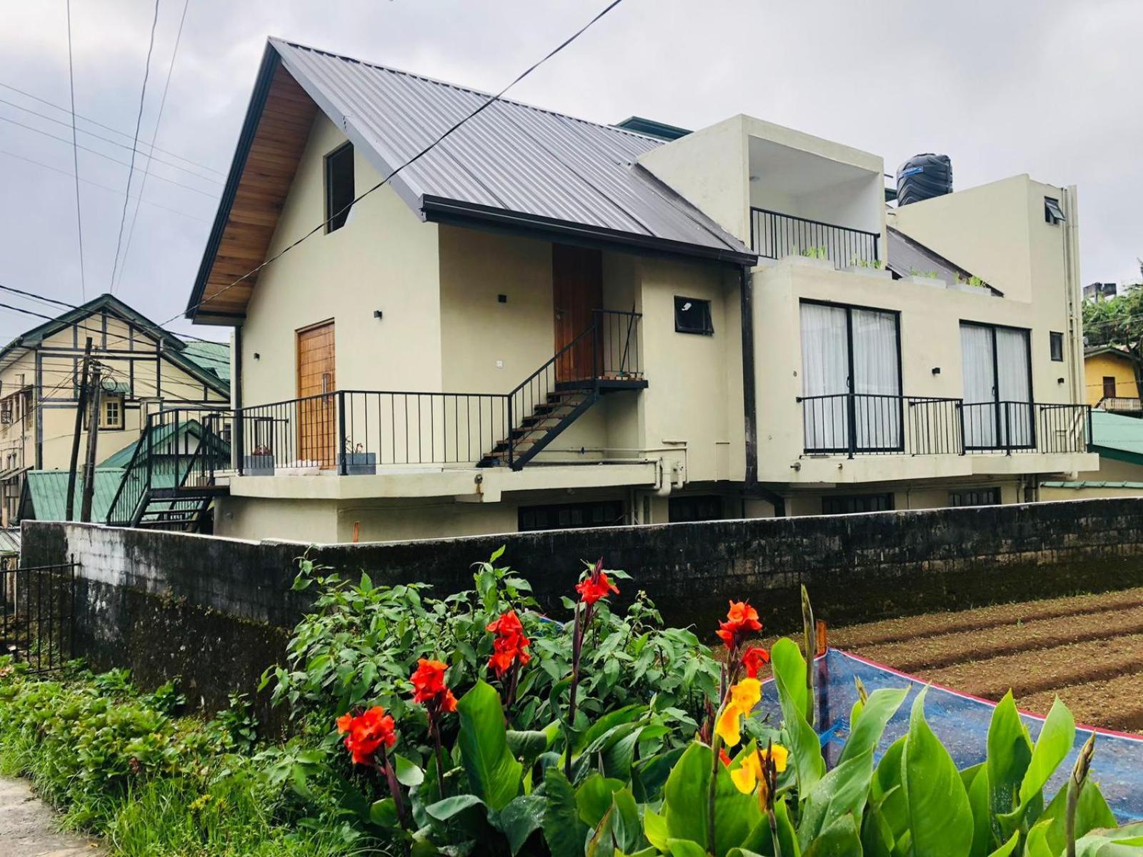 R21 Nuwara Eliya Hotel Bagian luar foto