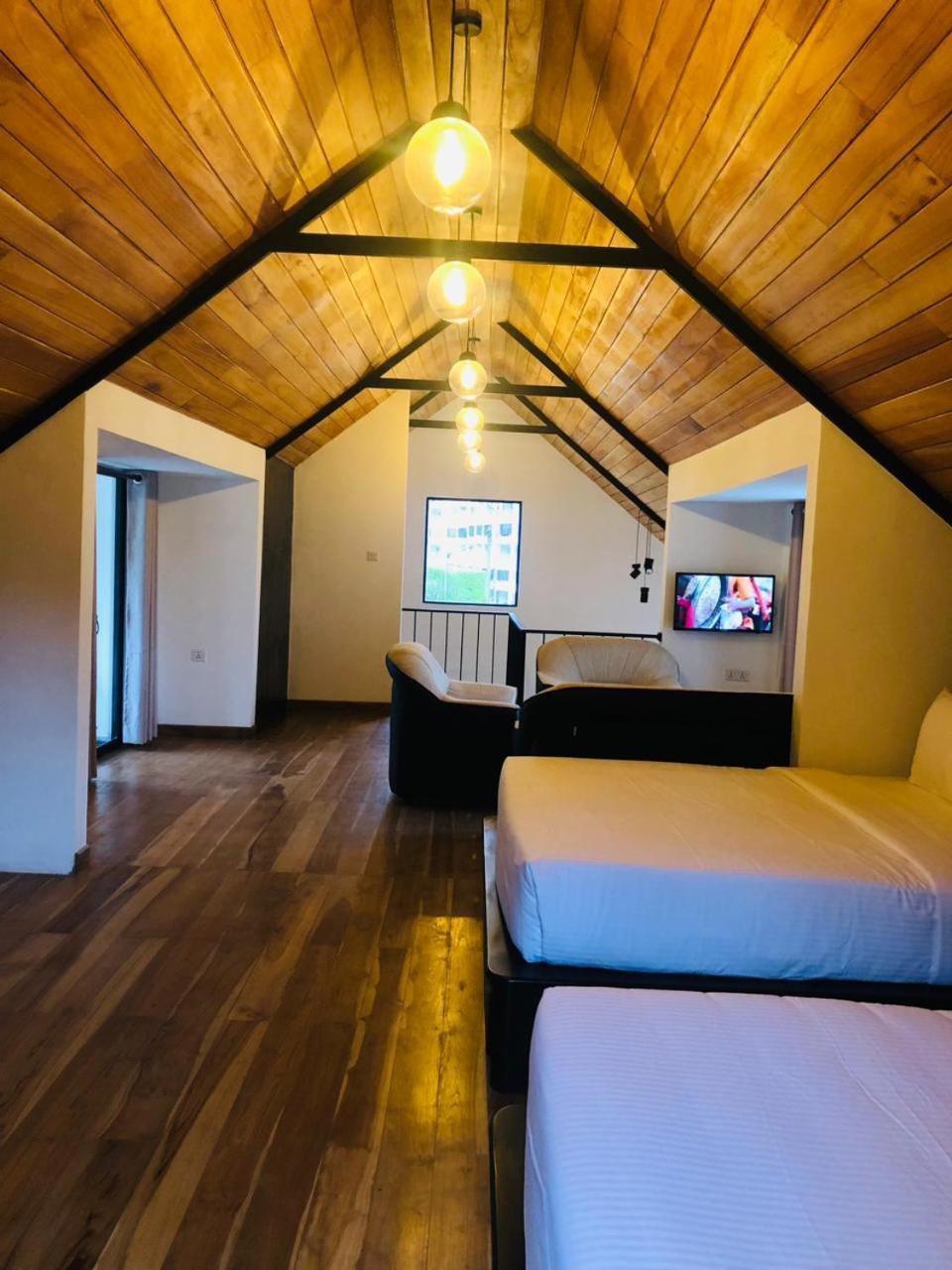 R21 Nuwara Eliya Hotel Bagian luar foto