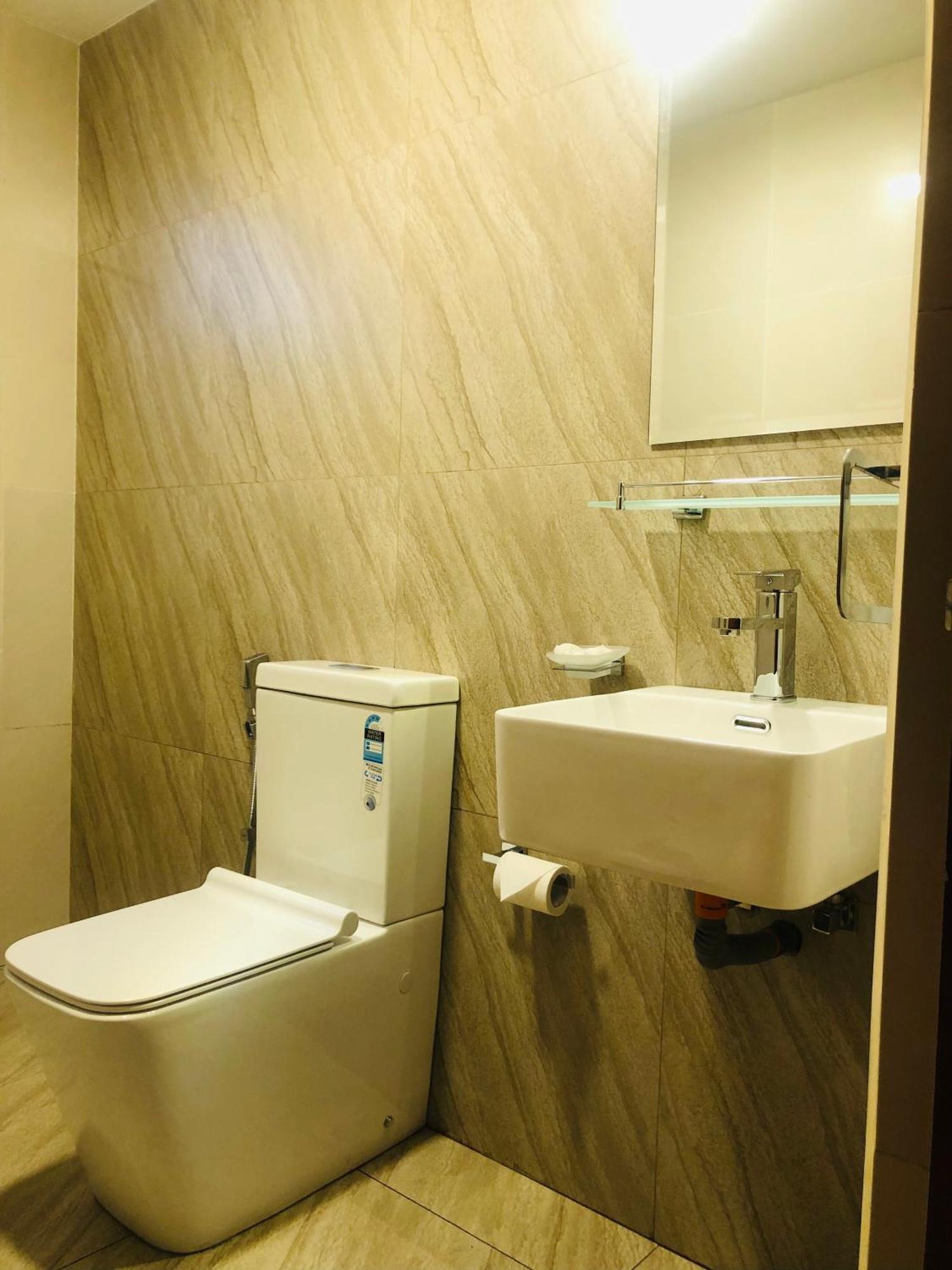 R21 Nuwara Eliya Hotel Bagian luar foto
