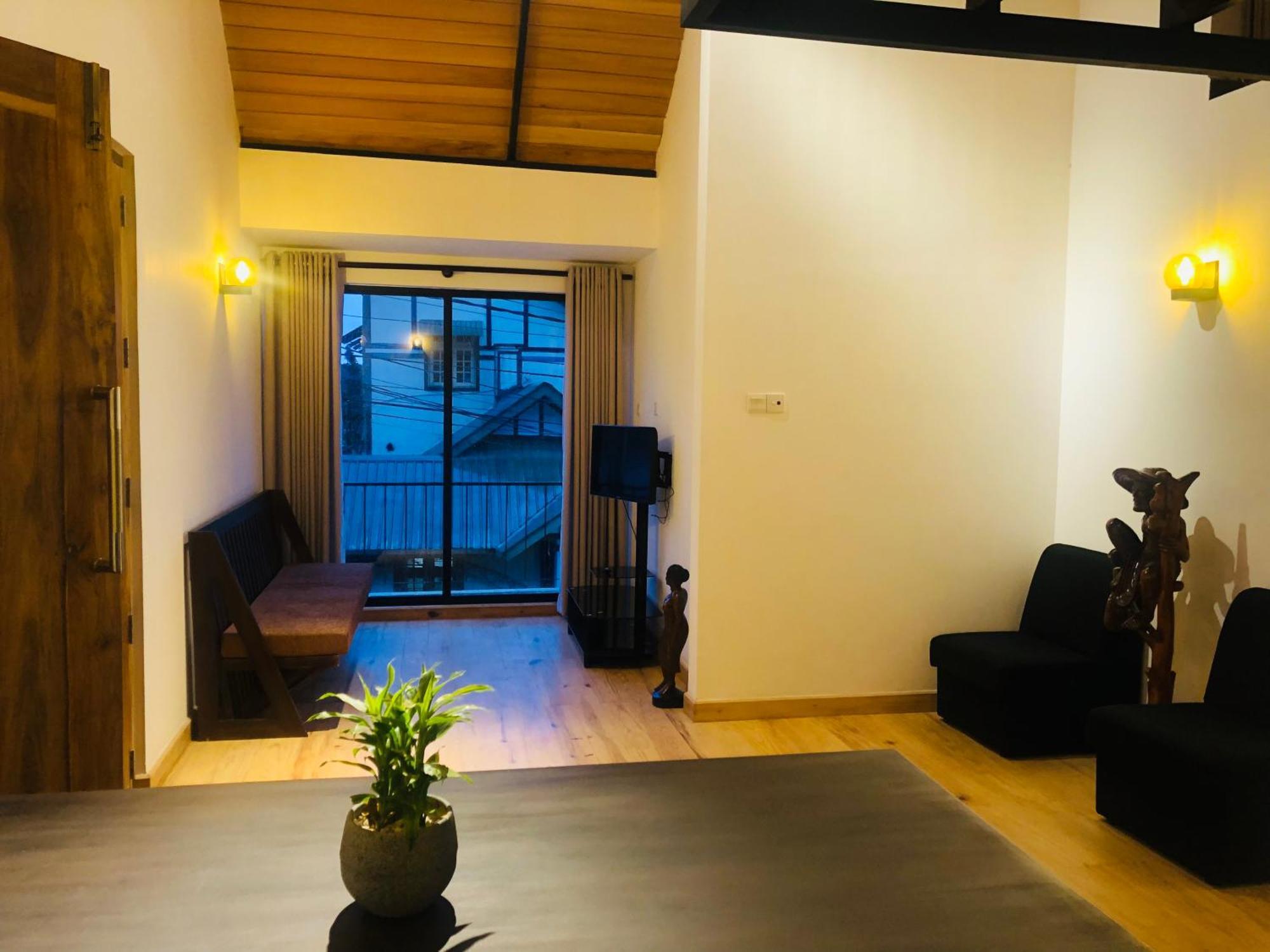 R21 Nuwara Eliya Hotel Bagian luar foto
